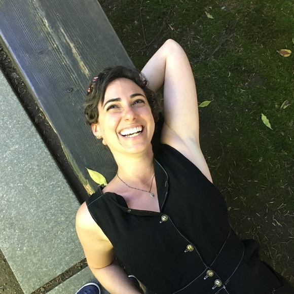 Meet your Posher, Erica - Picture 1 of 1